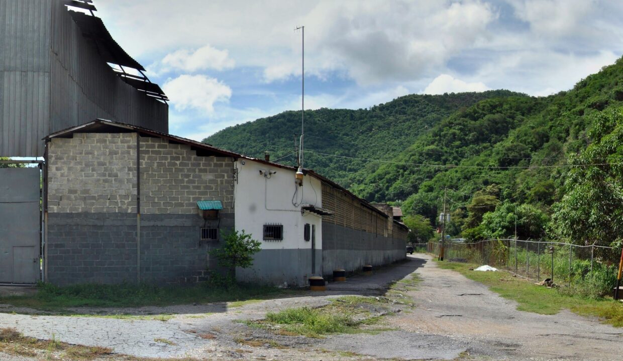 Fotos Galpón César Vignolo Fotógrafo +584142724163 - 16-08-2018 001-PANO